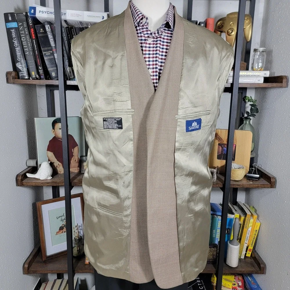 VTG Stafford Men's Sport Coat Blazer Two Button Brown Poly Wool Blend Size 44L‎